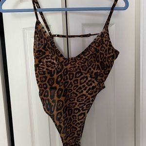 PRETTY LITTLE THING cheetah bodysuit